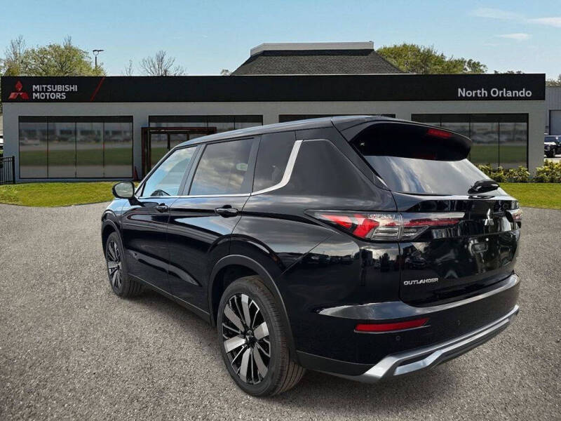 2026 Mitsubishi Outlander SE