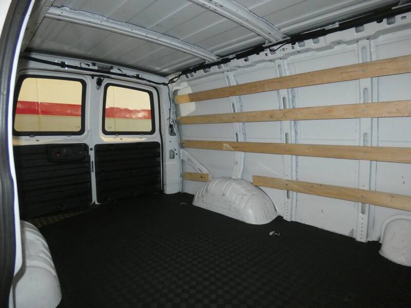 2023 Chevrolet Express 2500