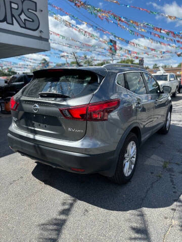 2017 Nissan Rogue Sport SV