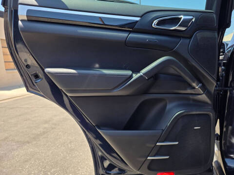 2016 Porsche Cayenne S