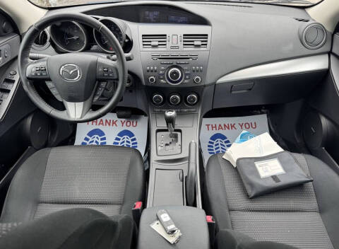 2013 Mazda MAZDA3 i Touring