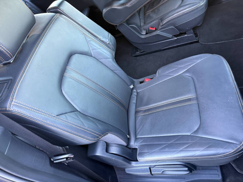 2023 Ford Expedition MAX Platinum