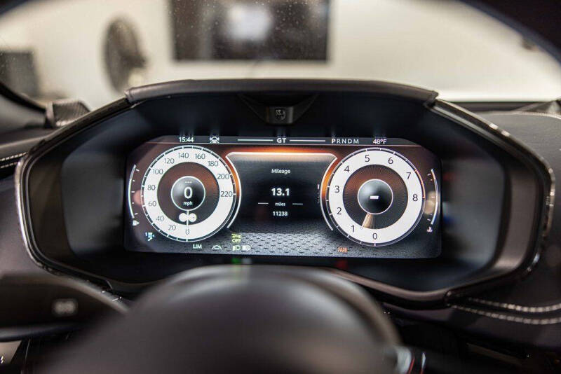 2025 Aston Martin DBX 707