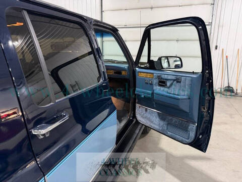 1990 GMC Suburban V1500