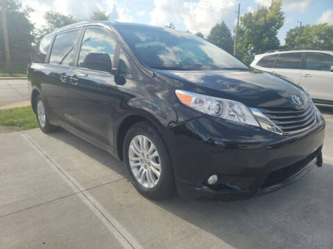 2014 Toyota Sienna for sale at Sinclair Auto Inc. in Pendleton IN