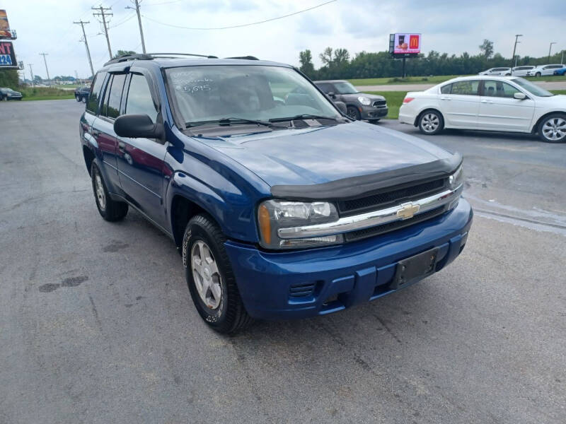 2006 Chevrolet TrailBlazer for sale at Caps Cars Of Taylorville in Taylorville IL