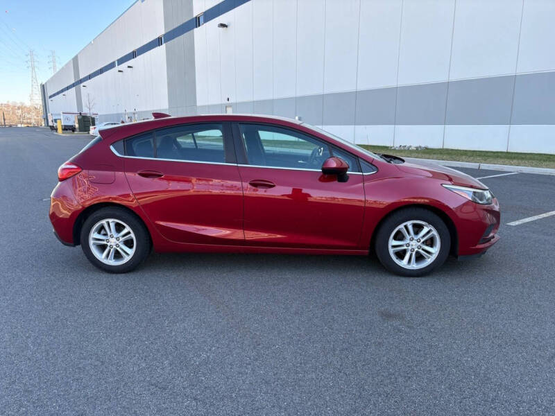 2017 Chevrolet Cruze LT Auto