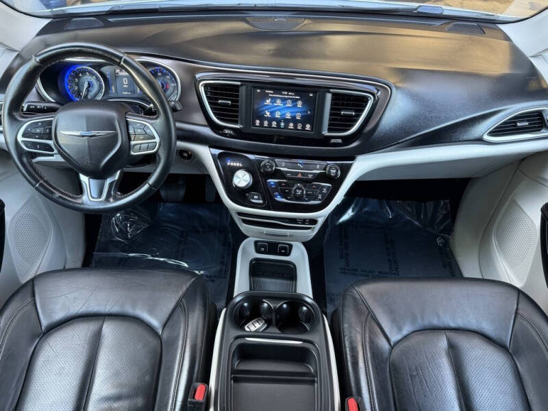 2018 Chrysler Pacifica Touring L