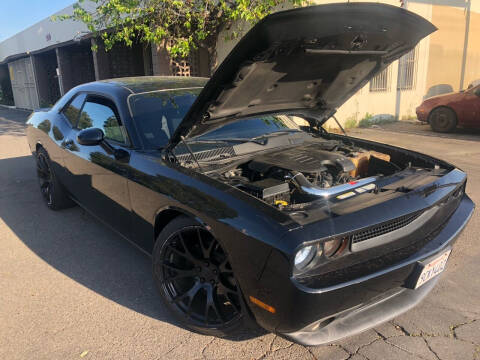 2012 Dodge Challenger SXT
