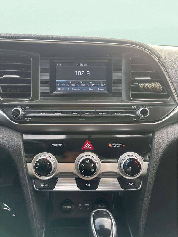 2019 Hyundai Elantra