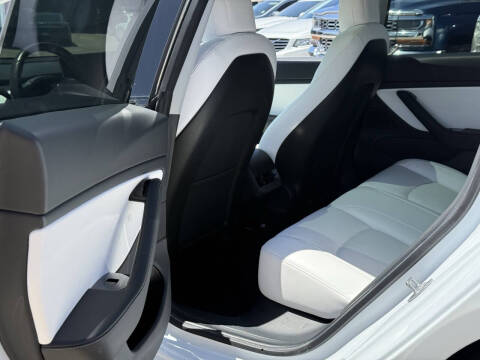 2020 Tesla Model 3 Standard Range Plus