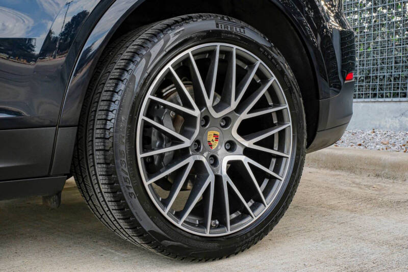 2019 Porsche Cayenne S