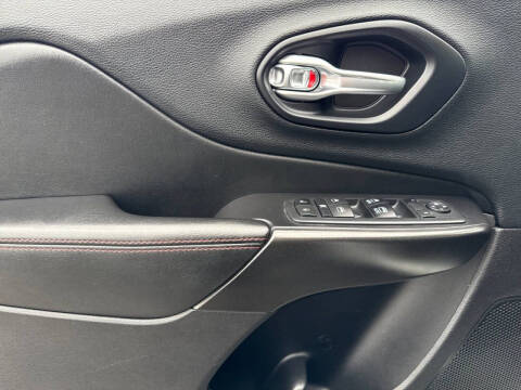 2020 Jeep Cherokee Trailhawk