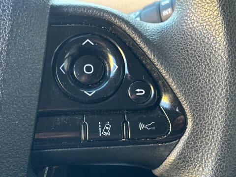 2021 Toyota Prius LE