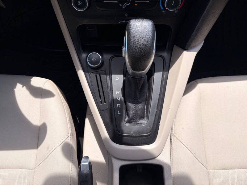 2017 Ford Focus SE
