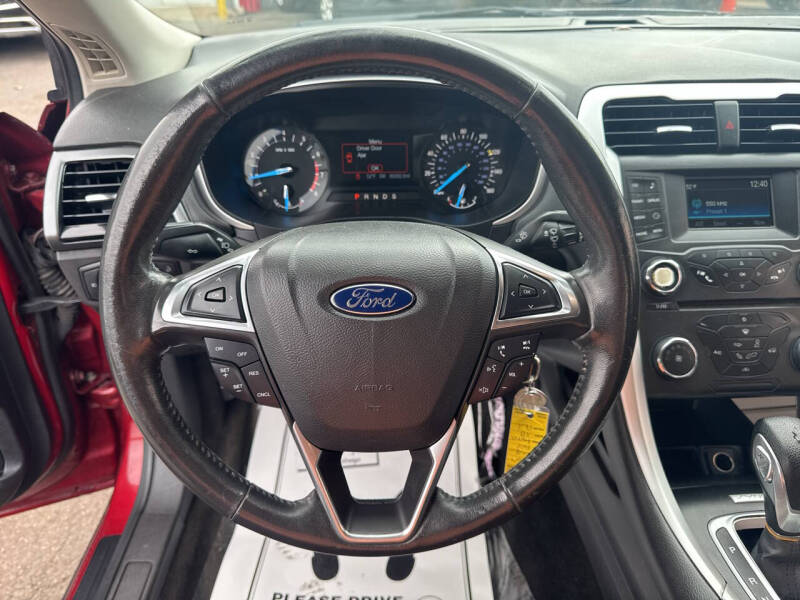 2016 Ford Fusion SE