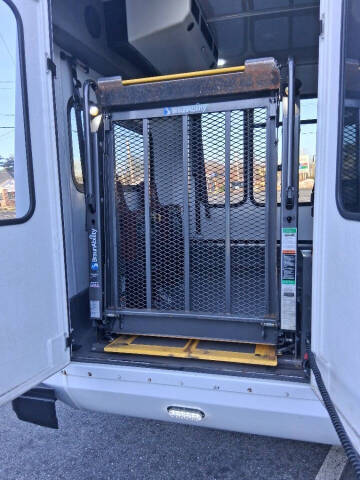 2017 Chevrolet Express 3500