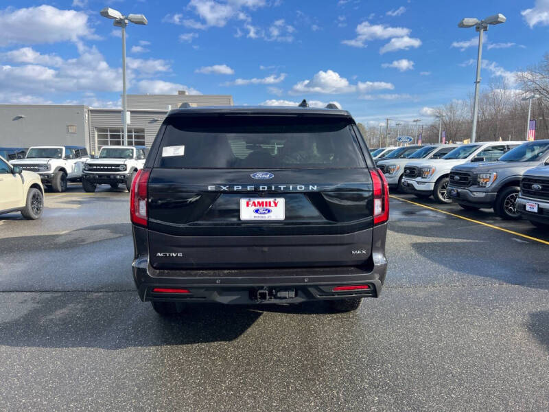 2026 Ford Expedition MAX Active