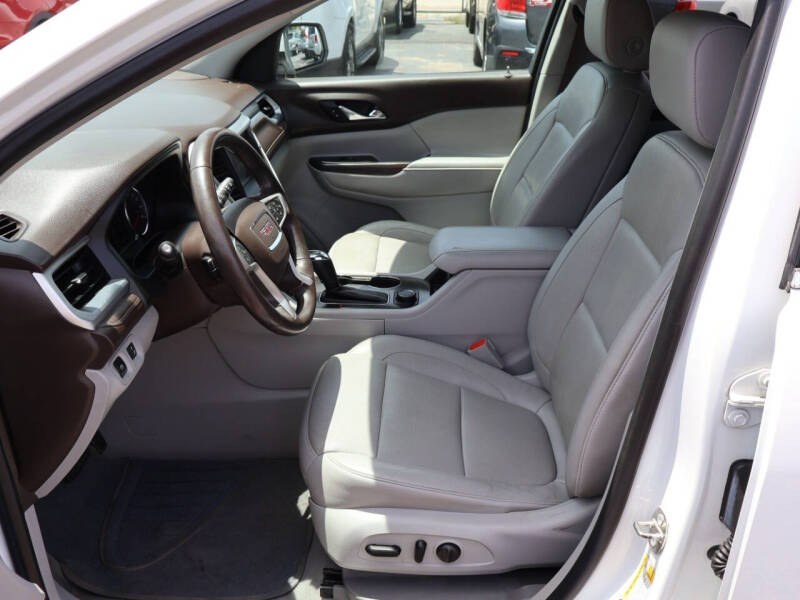 2017 GMC Acadia SLT-1