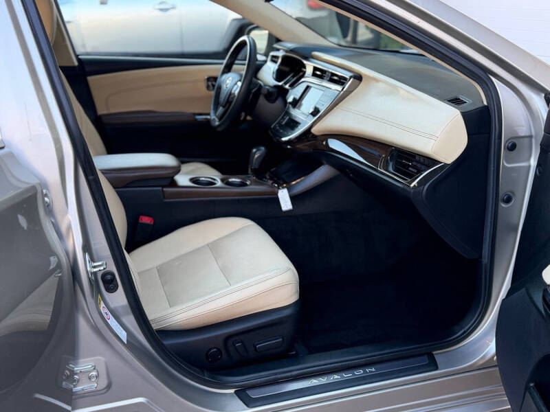 2014 Toyota Avalon Limited