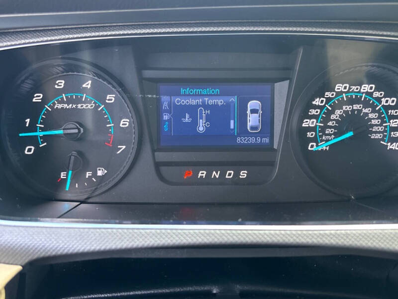 2013 Ford Taurus SE