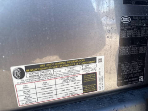 2020 Land Rover Defender 110 SE