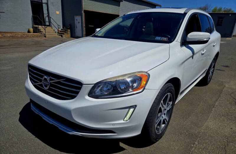 Used 2014 Volvo XC60 T6 with VIN YV4902DZ3E2518799 for sale in Westfield, MA