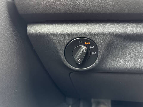 2019 Volkswagen Jetta SE