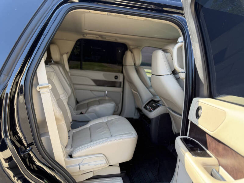 2018 Lincoln Navigator Select