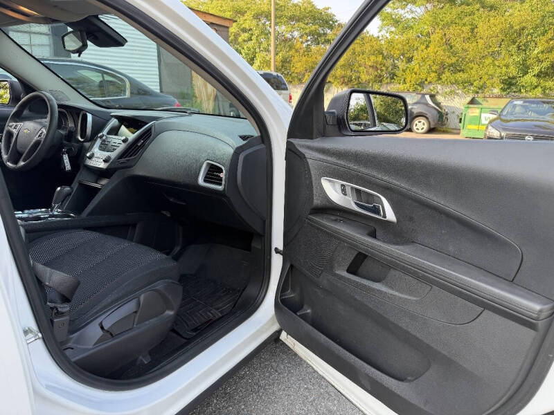 2017 Chevrolet Equinox LS