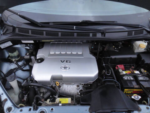 2010 Toyota Sienna LE 7-Passenger