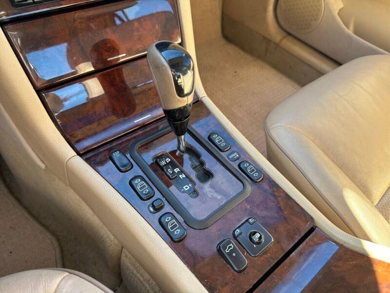 2001 Mercedes-Benz E-Class E 320