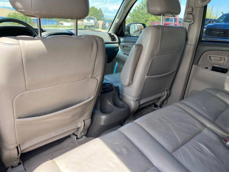 2002 Toyota Sequoia SR5