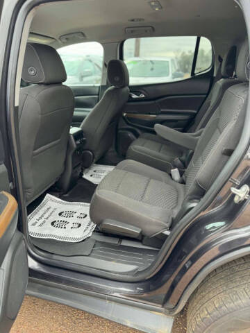 2017 GMC Acadia SLE-2