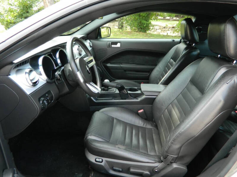 2005 Ford Mustang GT Premium