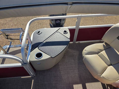 2024 Sun Tracker TRAILER