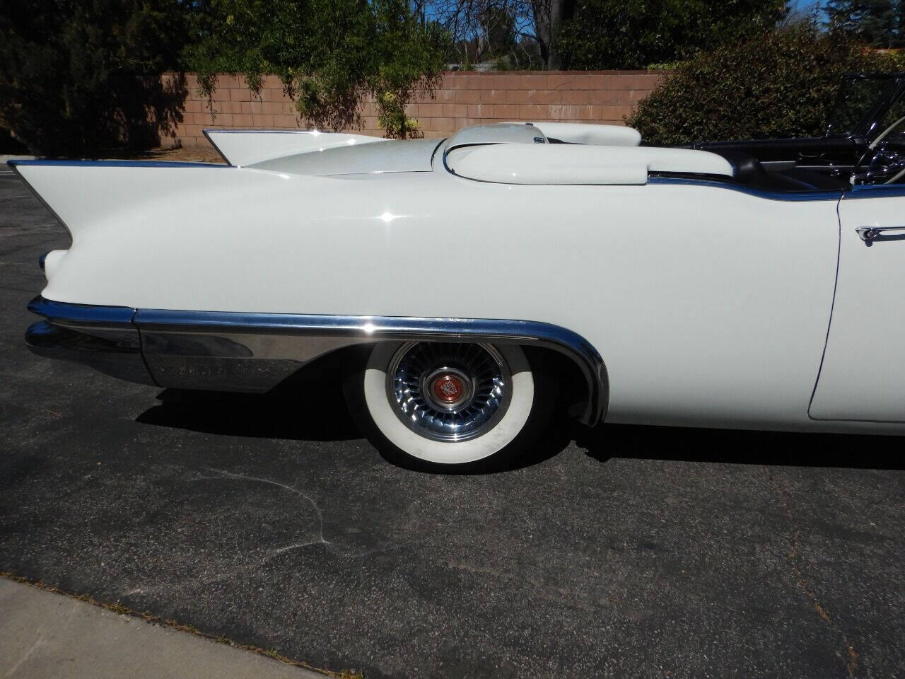 1957 Cadillac Eldorado Biarritz 37