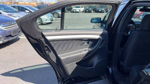 2015 Ford Taurus SEL