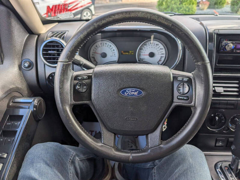 2010 Ford Explorer Sport Trac XLT