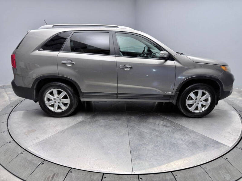 2011 Kia Sorento LX