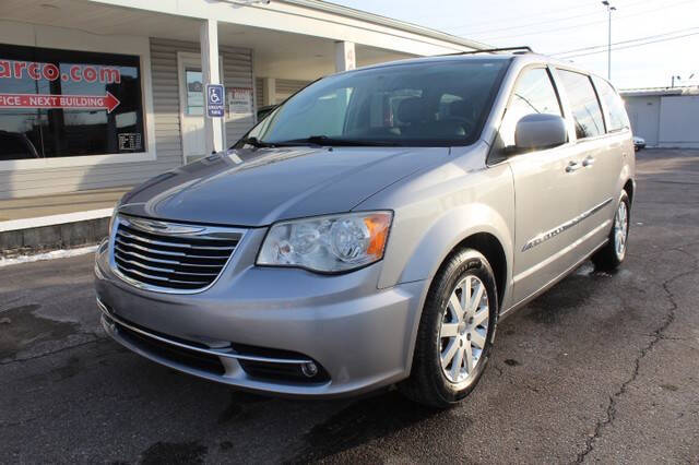 2013 Chrysler Town and Country Touring