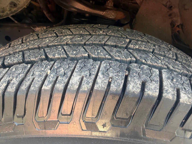 2005 Toyota Sequoia SR5