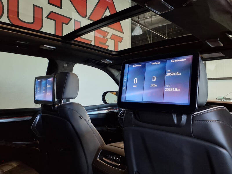 2025 Cadillac Escalade-V