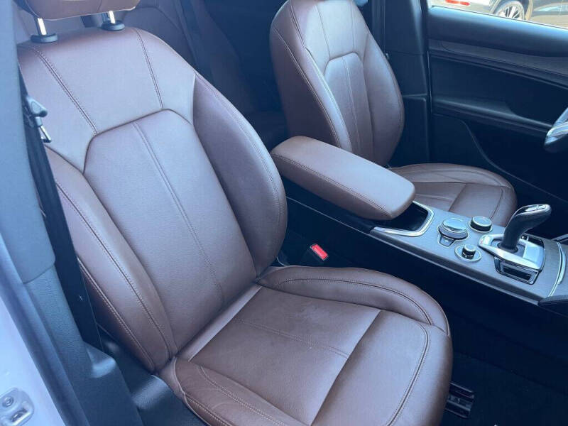 2022 Alfa Romeo Stelvio Ti