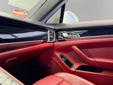 2015 Porsche Panamera