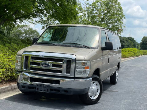 2011 Ford E-Series Wagon