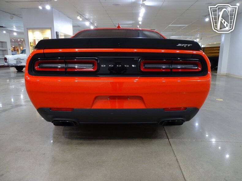 2016 Dodge Challenger SRT Hellcat