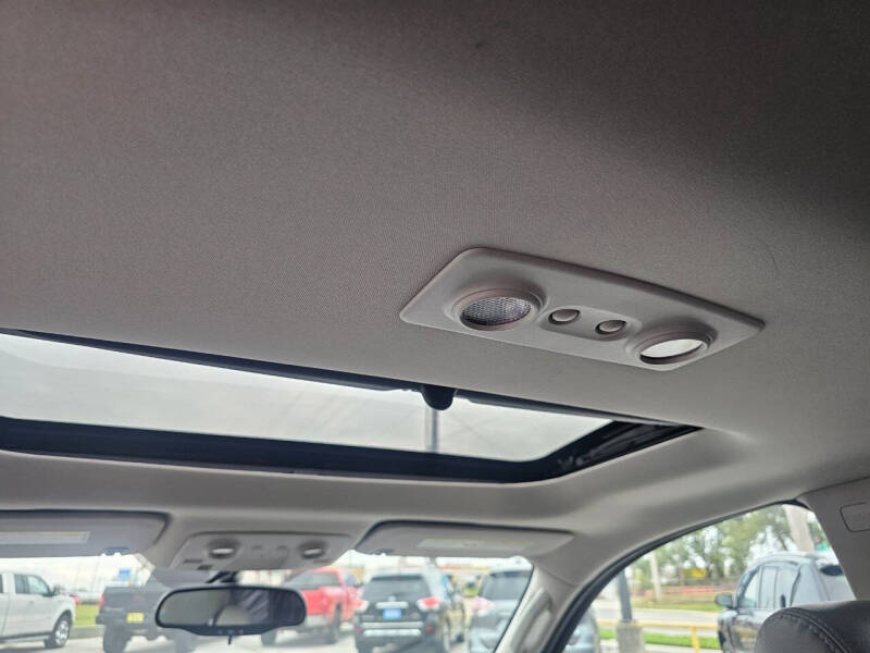 2011 Chevrolet Traverse LT