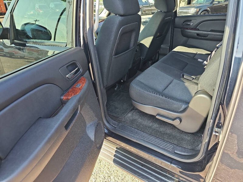 2012 Chevrolet Suburban LS