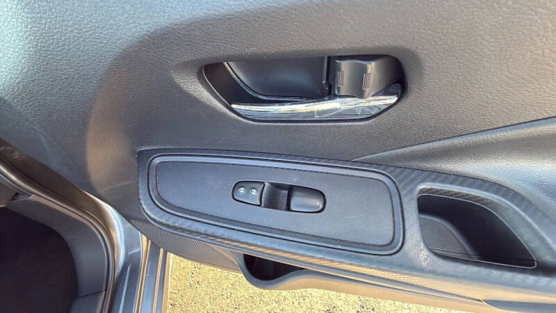 2023 Nissan Versa SV